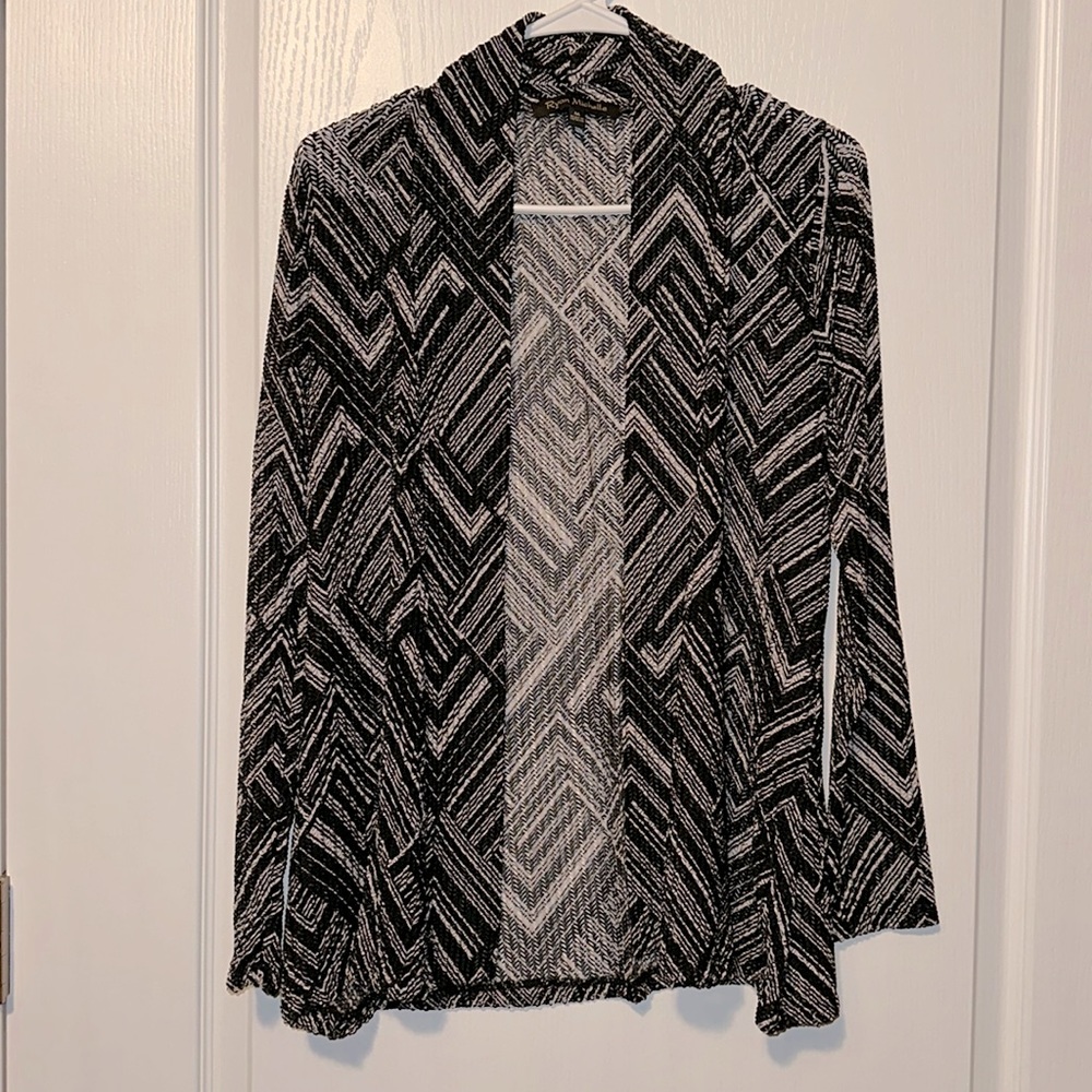 RYAN MICHELLE BLACK AND WHITE CARDIGAN SIZE MEDIUM